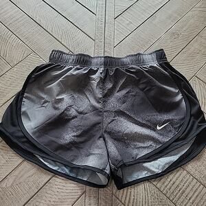Nike Running Shorts Women’s S Dri-Fit Tempo Brief Lined 3” Mid-Rise NWT
